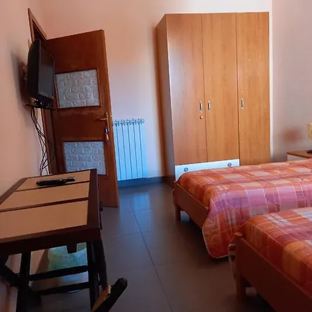 Su Padru Гостевой дом Ittiri